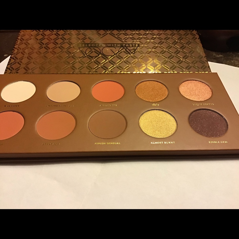 🍮🍦Zoeva caramel melange palette